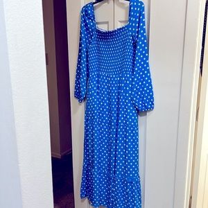 This Beautiful Dolan by Anthropologie maxi dress is Vibrant Turquoise in color.